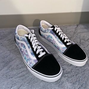 Tie dye vans💙💜